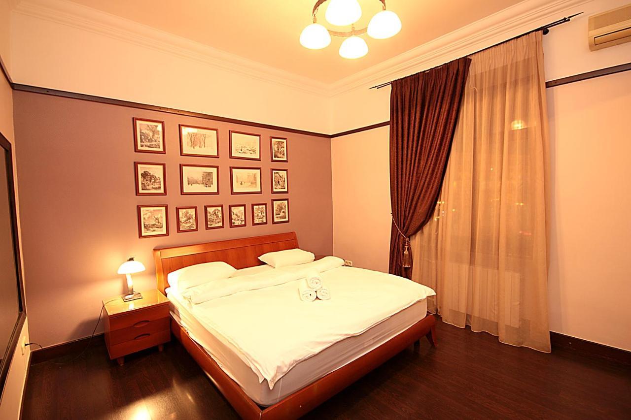 Inn Home Apartments In Kiev Center Ngoại thất bức ảnh