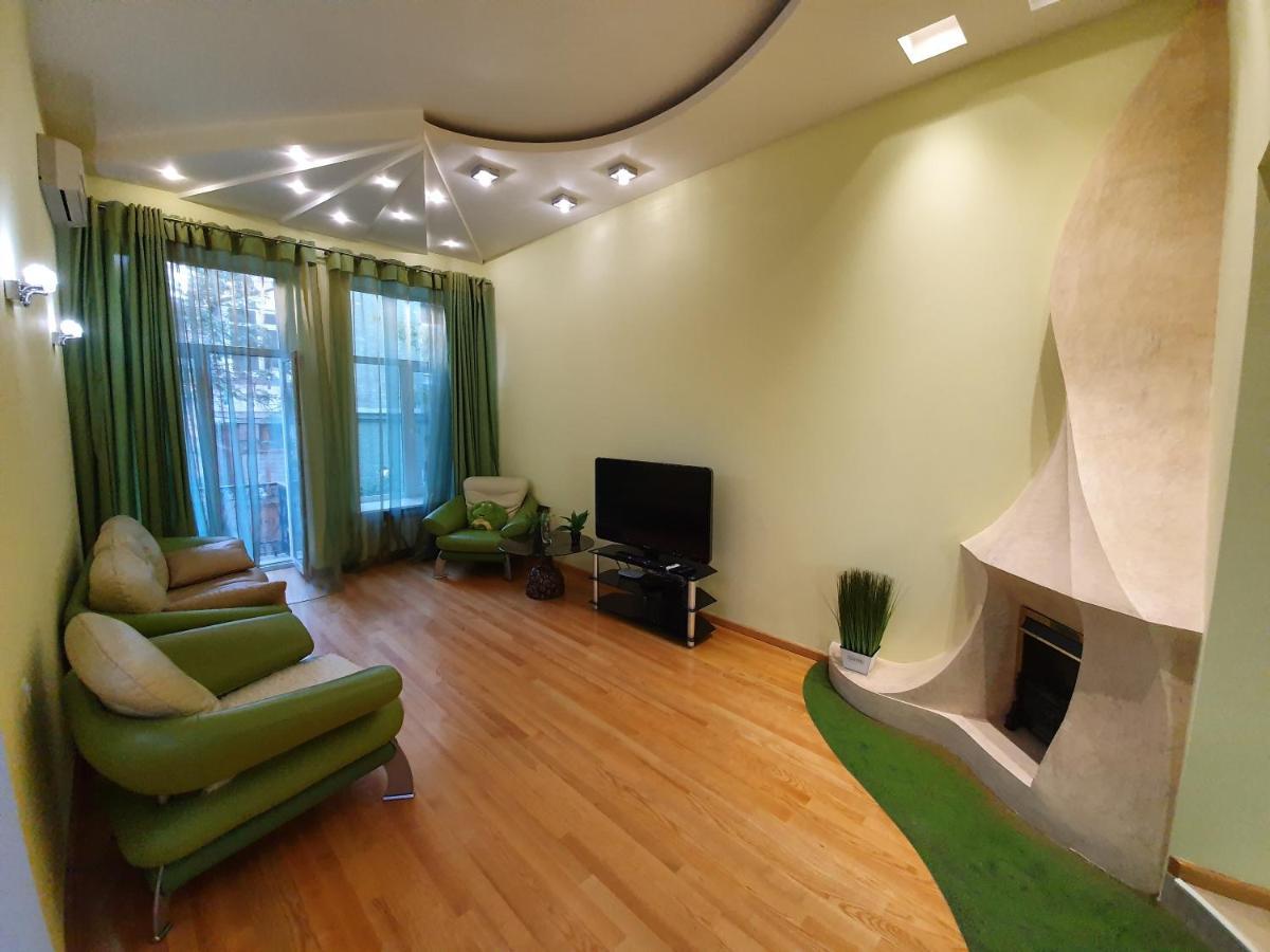 Inn Home Apartments In Kiev Center Ngoại thất bức ảnh
